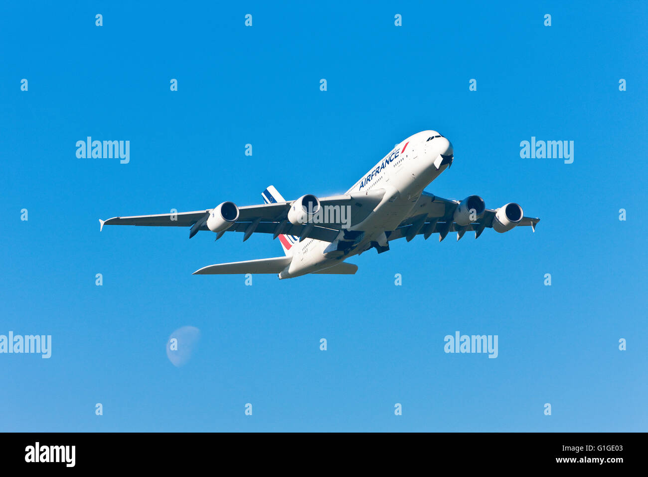 Airbus A380 von Air France ausziehen Stockfoto