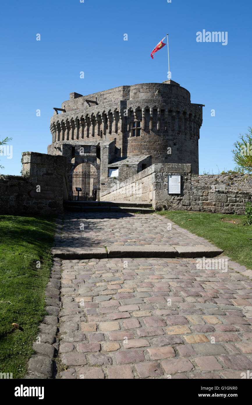 Das Schloss und das Musee de Dinan, Dinan, Côtes d ' Armor, Bretagne, Frankreich Stockfoto