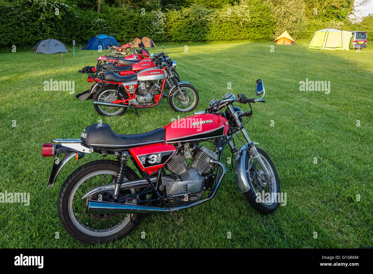 Henlow, Bedfordshire, Großbritannien. Mai 2016. Die Morini Riders Club Jahreshauptversammlung und Rallye in Henlow Bridge Lakes, Bedfordshire. Die Fans dieser italienischen Motorräder haben den Club 1975 gegründet. Stockfoto