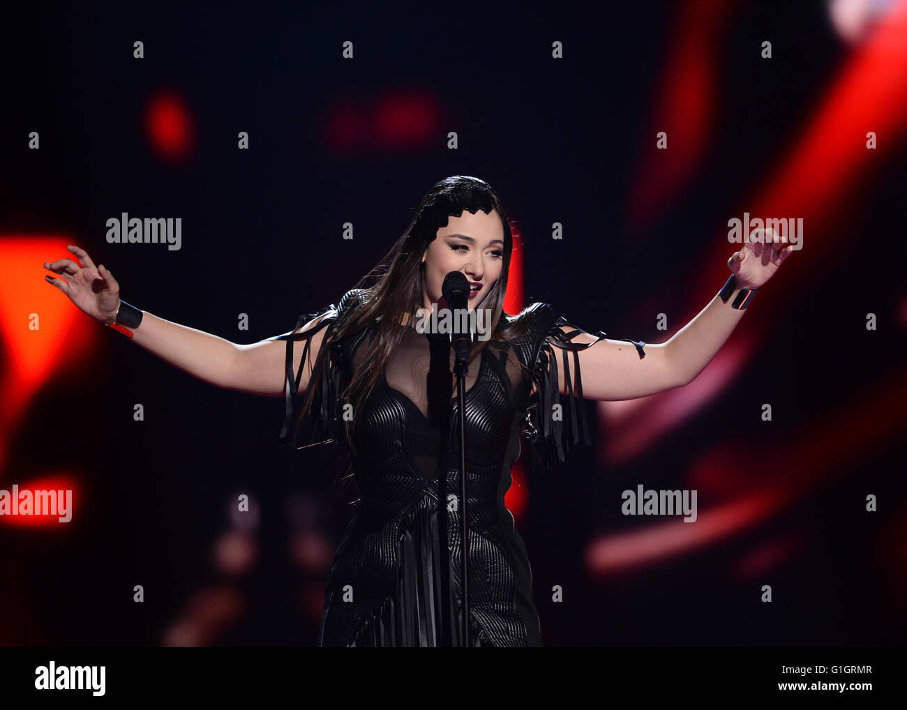 Stockholm, Schweden. 14. Mai 2016. Sanja Vucic vertreten Serbien mit 'Auf Wiedersehen' während des großen Finales von der 61. jährliche Eurovision Song Contest (ESC) in Stockholm, Schweden, 14. Mai 2016. Foto: Britta Pedersen/Dpa/Alamy Live News Stockfoto