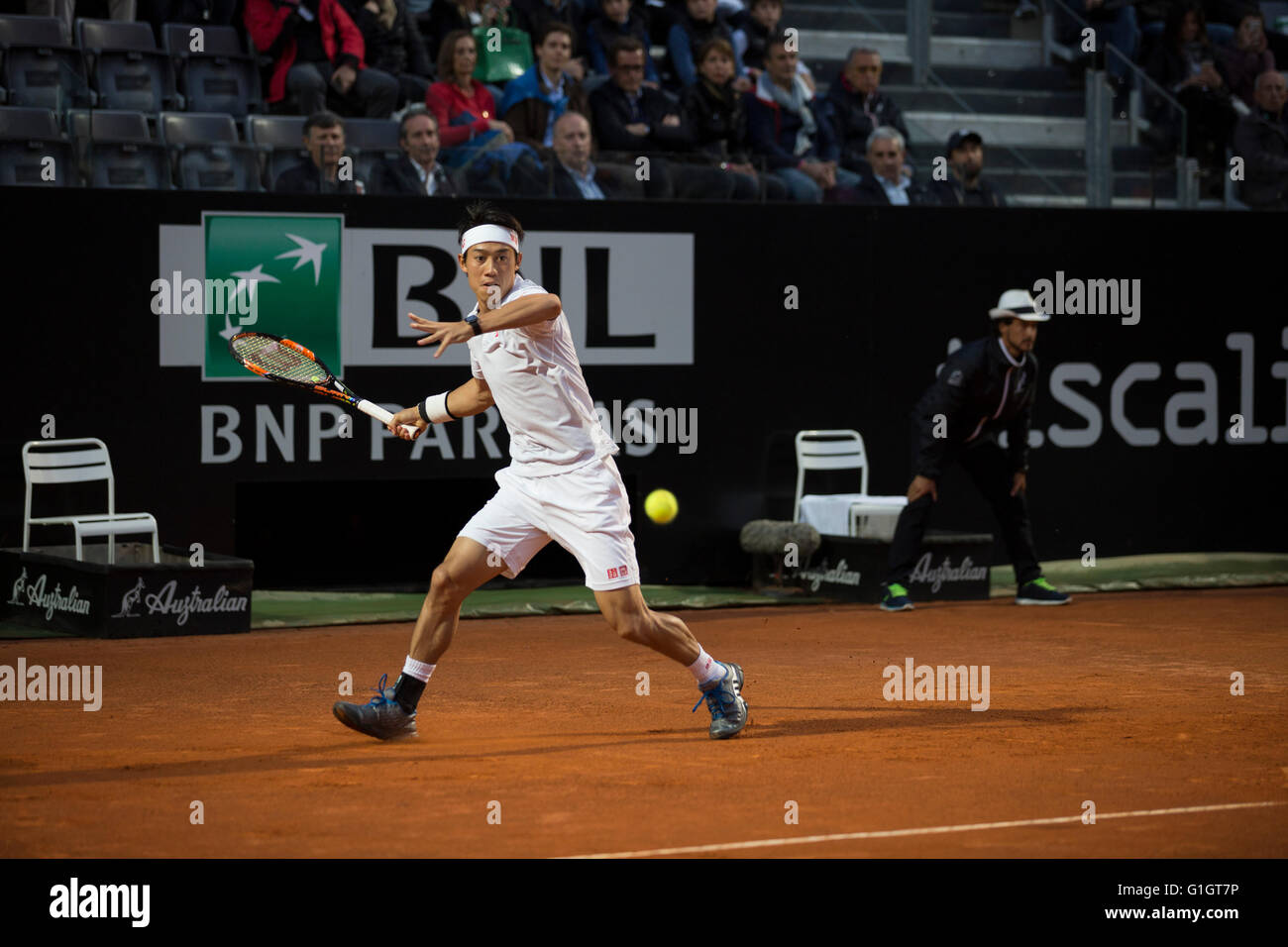 Kei Nishikori spielen Novak Djokovic im Halbfinale Finale in Rom Tennis Nationalspieler auf dem Foro Italico, Rom, Italien Stockfoto