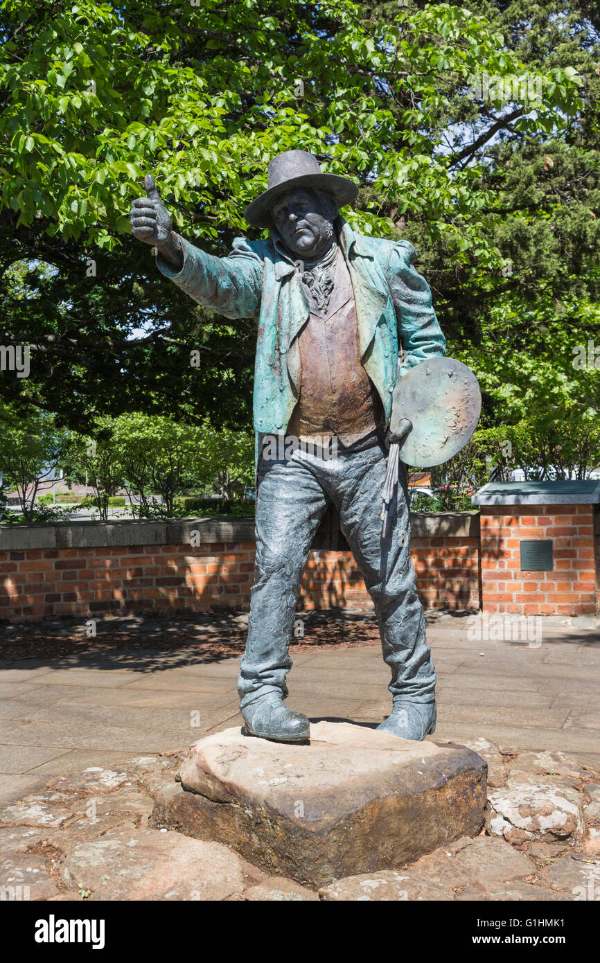 Evandale, Tasmanien, Australien.  Statue von australischen Bildhauer Peter Corlett von John Glover, 1767-1849. Stockfoto