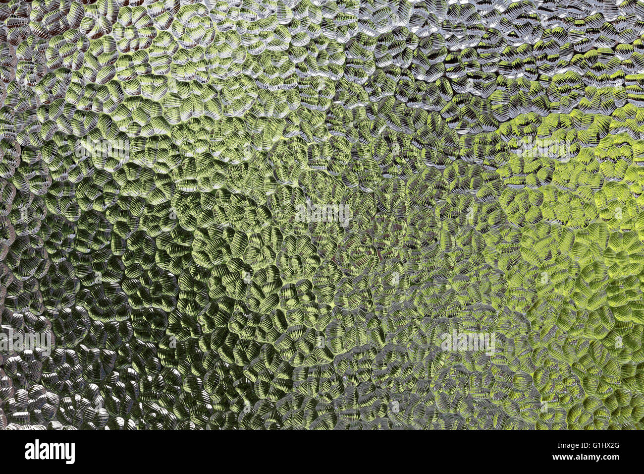 Glasmalerei-Hintergrund mit dunklen und hellen Teilen Stockfoto