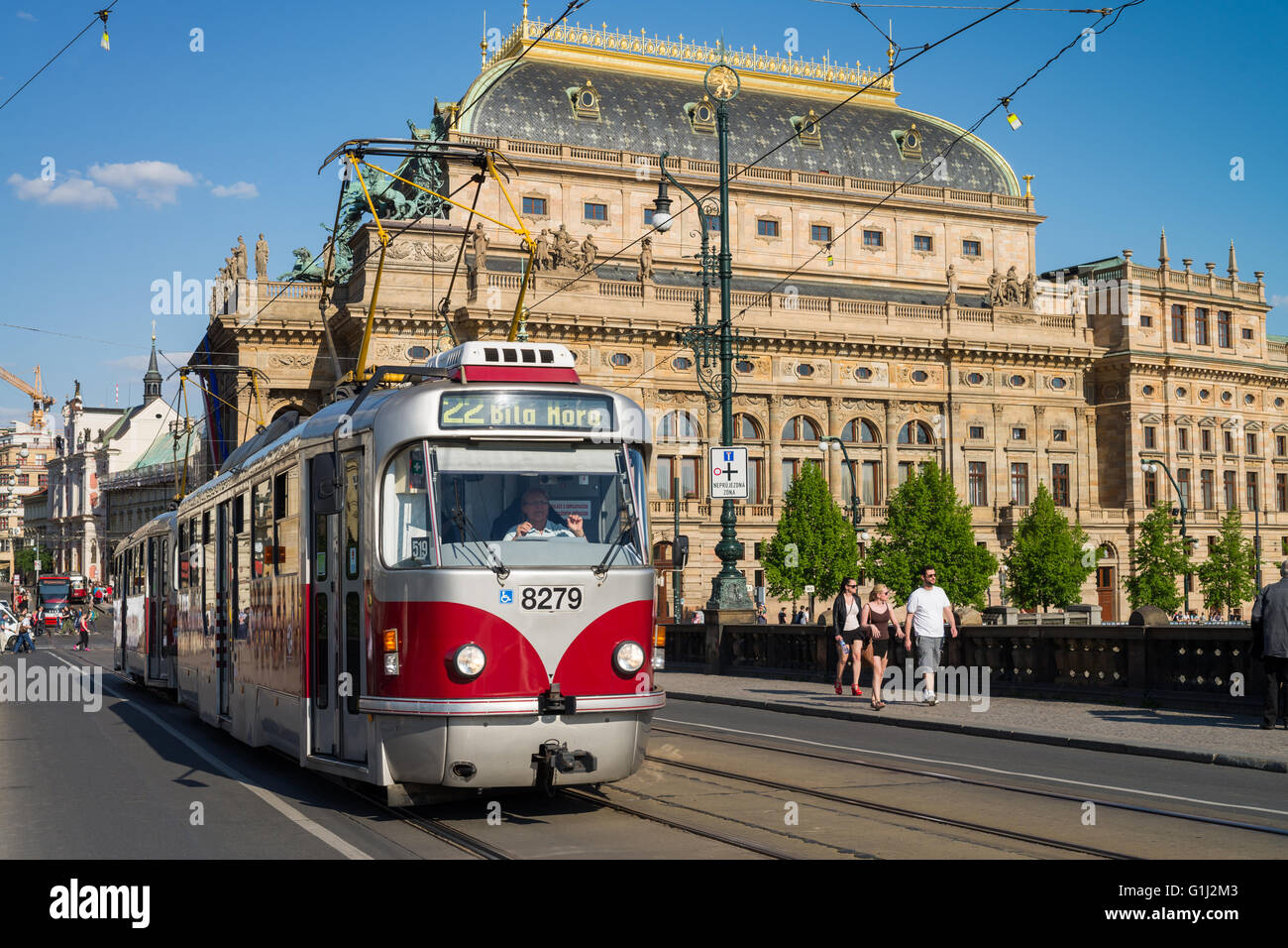 Außenansicht des Nationaltheaters in Prag Stockfoto