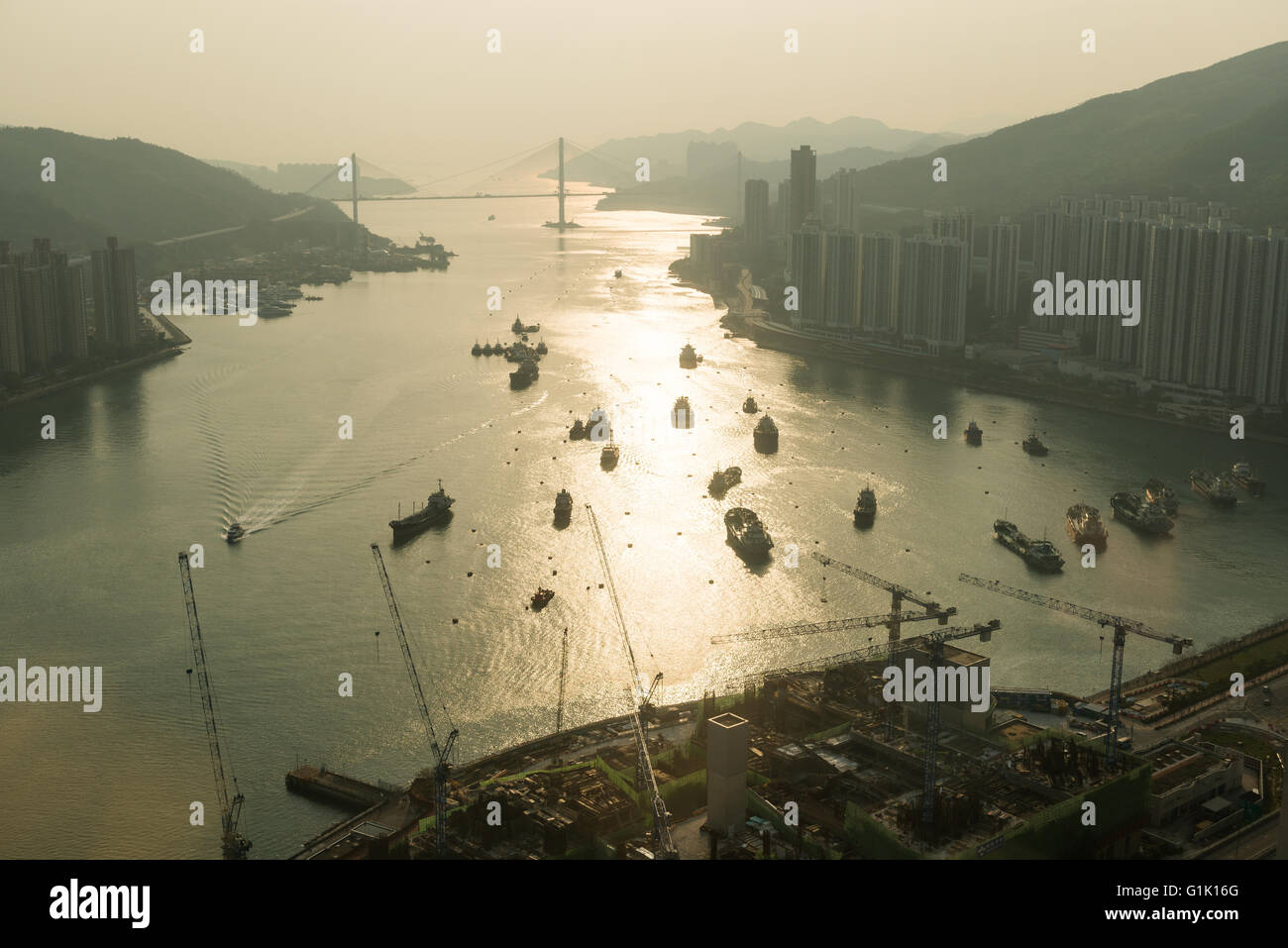 Hong Kong Wasserblick von hoch oben in einem hohen Gebäude Stockfoto