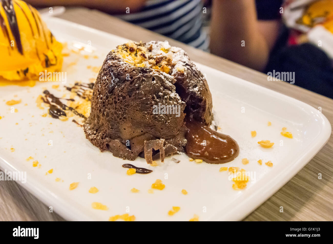 Eis und Obst dessert Stockfoto