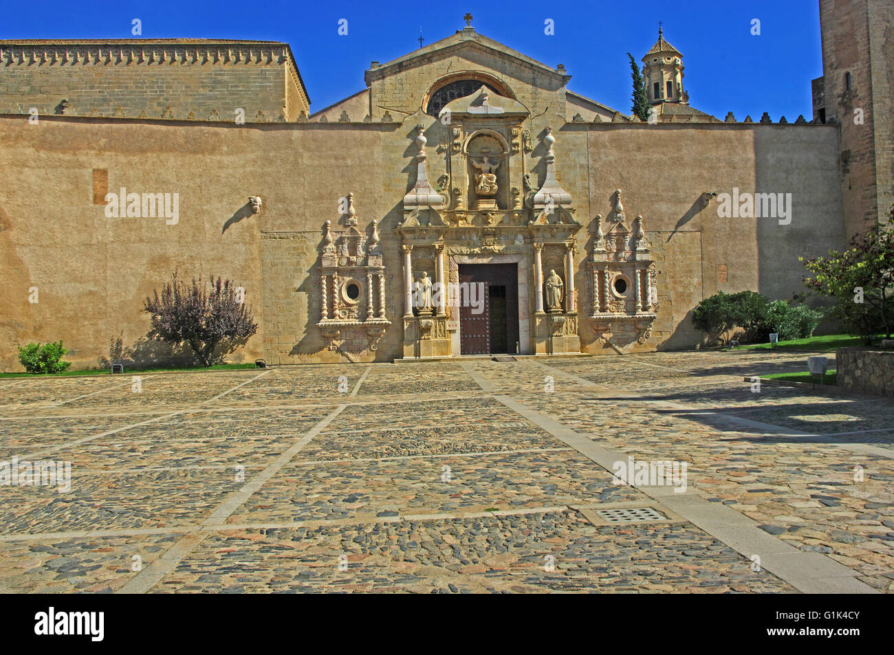 Monestir De Poblet, das Kloster von Santa Maria De Problet, Zisterzienserkloster, Problet, Detail, um Eingang Tür Catalon Stockfoto