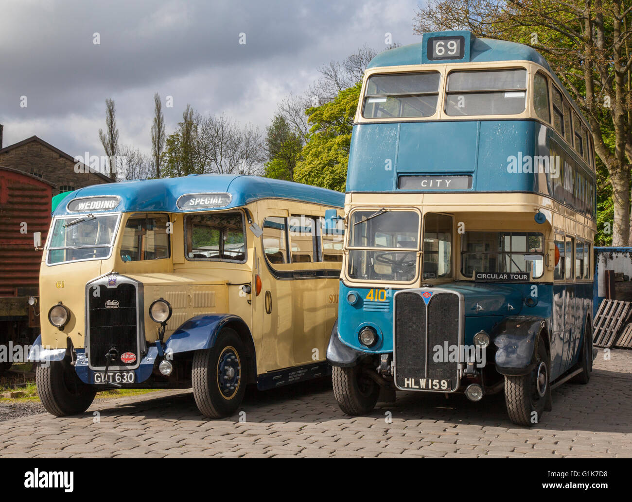 Albion Vakyrie GVT 630 West Yorkshie PSV Coach & Bradford City Transport 1947 410 AEC Regent HLW 159 Busse. Stockfoto