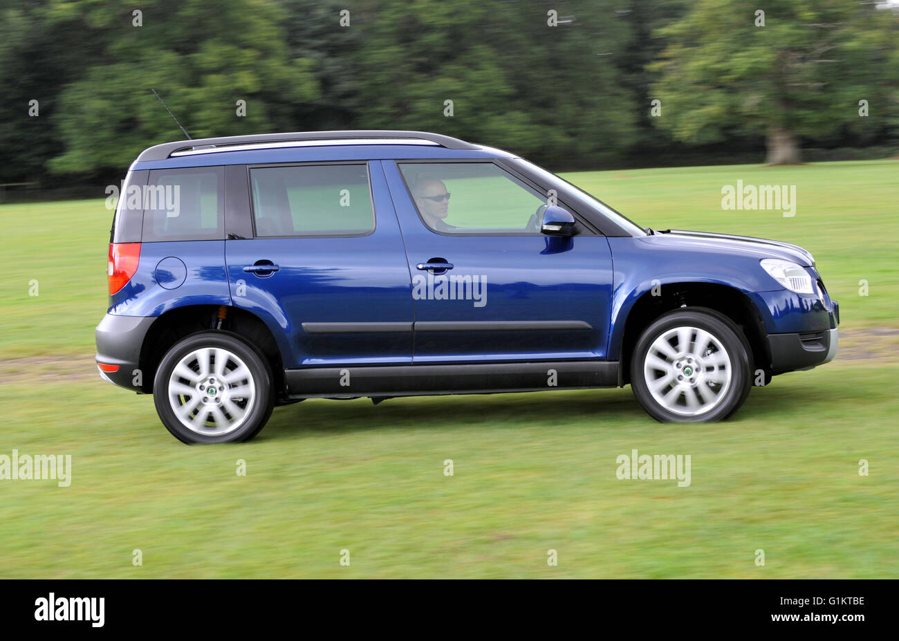 2009 Skoda Yeti Straße weichen Geländewagen 4 x 4 Auto fahren abseits der Straßen Stockfoto