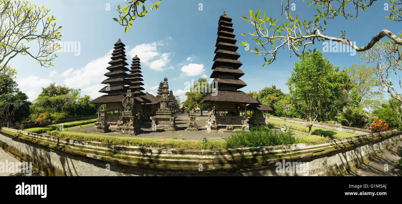 Panoramablick auf Pura Taman Ayun Tempel in Bali, Indonesien. Stockfoto