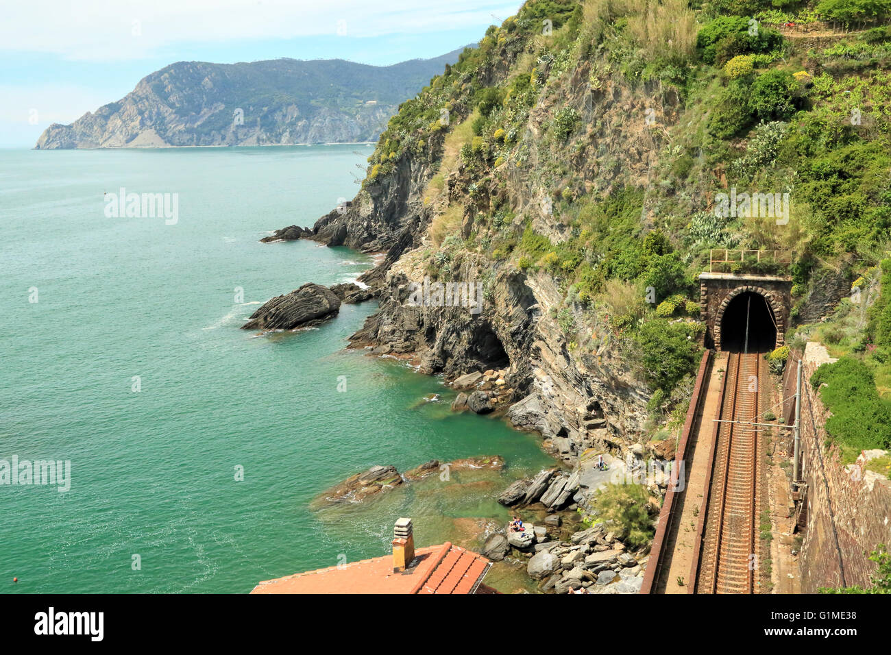 Eisenbahntunnel in Vernazza, Cinque Terre, Italien Stockfoto