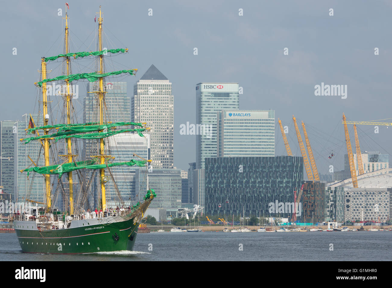 Deutsch groß Schiff Alexander von Humboldt II Segeln auf der Themse nach einem Besuch in London. Stockfoto