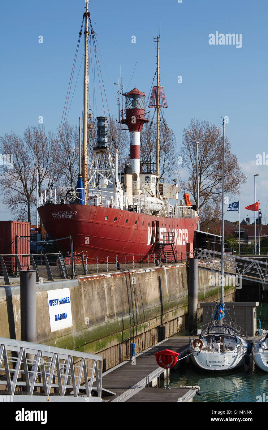 Die west-hinder II ist ein Feuerschiff 1950 Konstrukt in Oostende. Es ist in den Hafen von Zeebrugge, Belgien. V11 BEL 0249. Foto V.D. Stockfoto