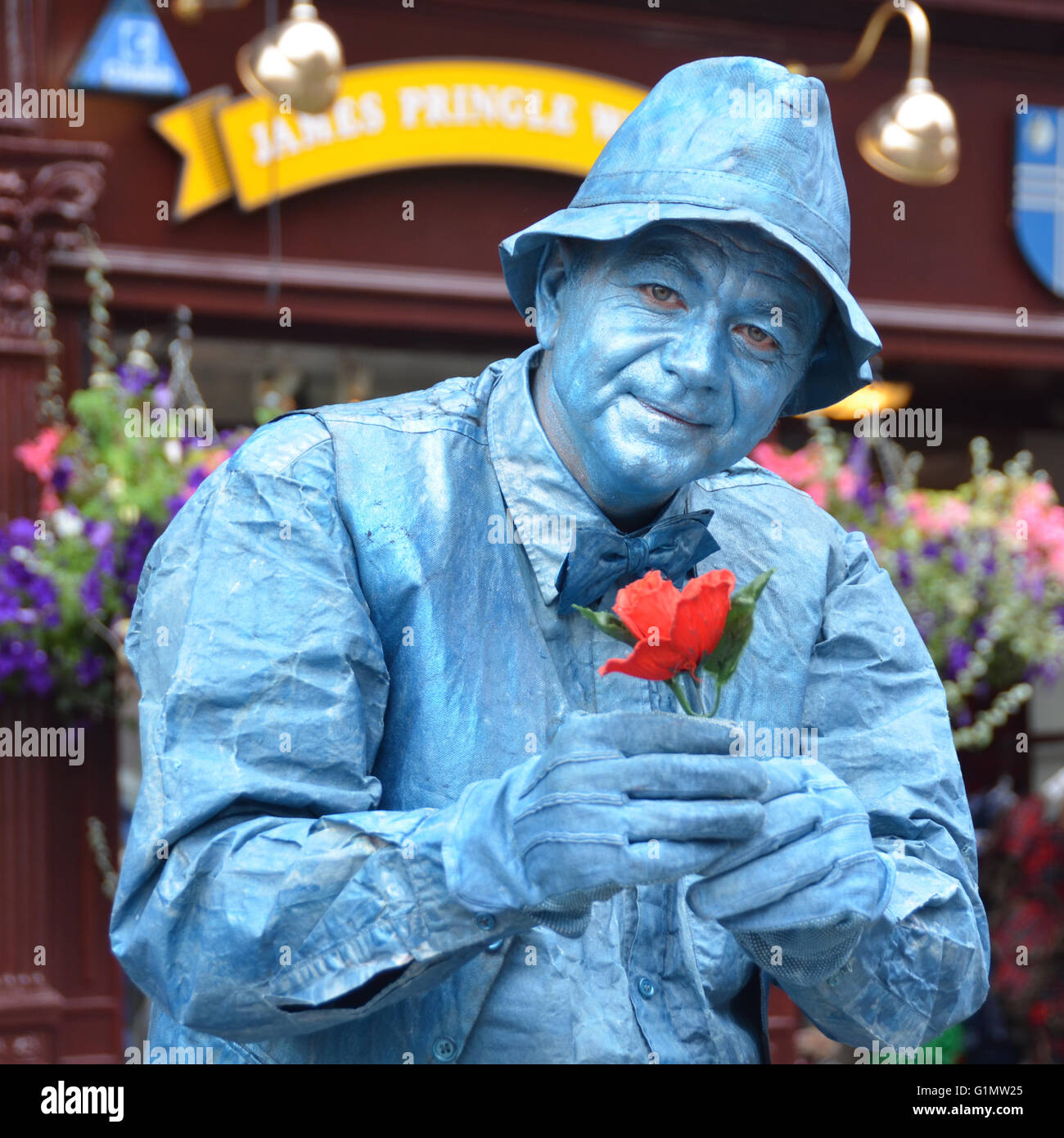 Straßenkünstler in Edinburgh Fringe Festival, Schottland, Großbritannien Stockfoto