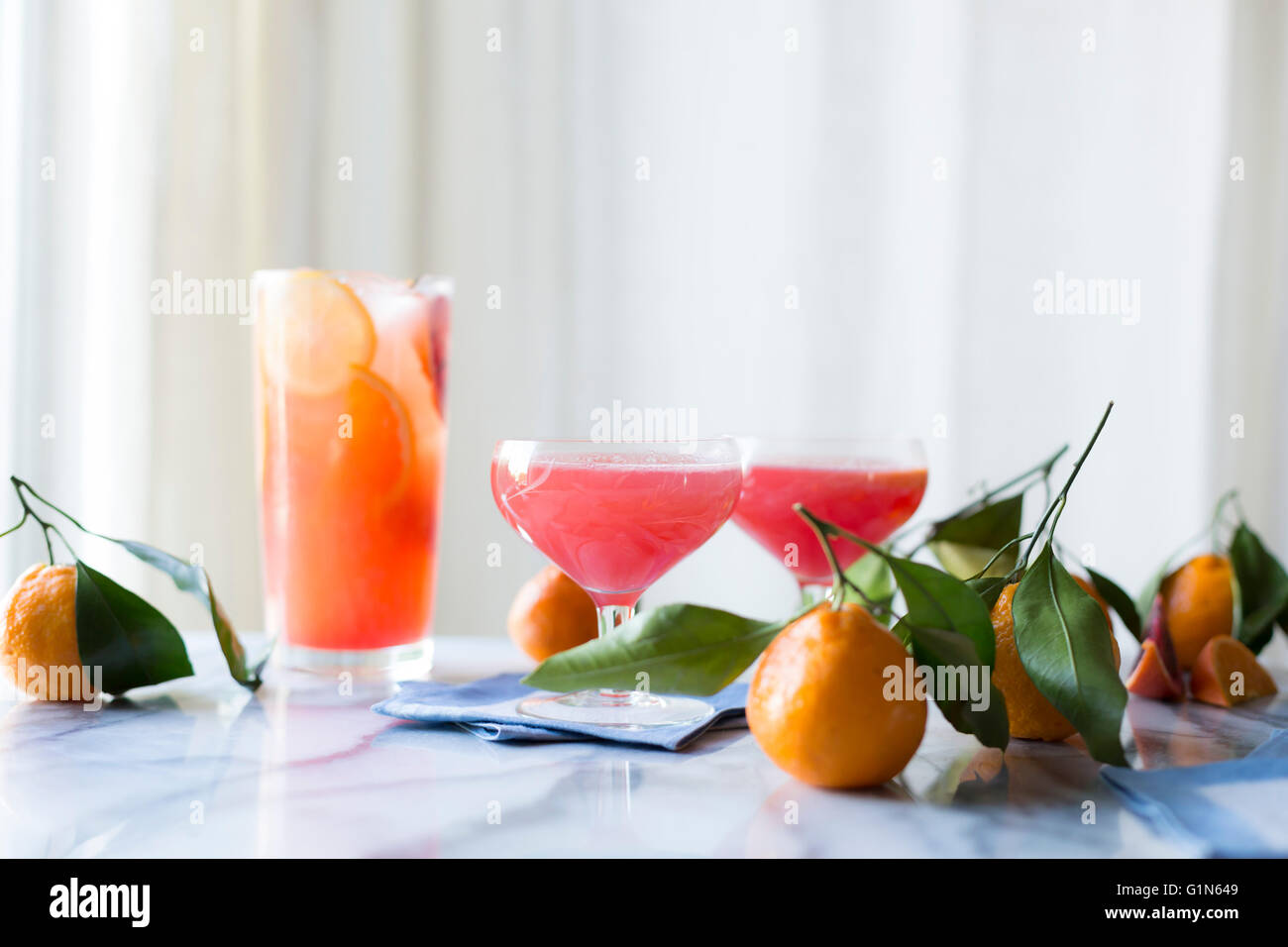 Prickelnde Zitrus- und prosecco punch Stockfoto