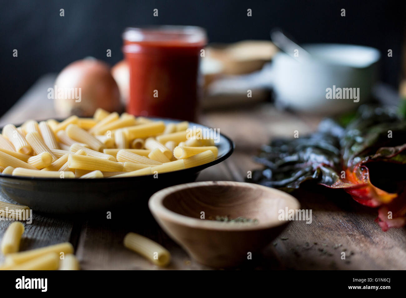 Nudeln und Tomatensauce Stockfoto