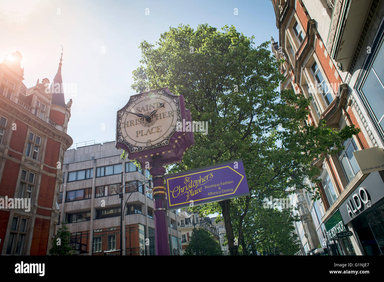 St. Christopher-Ort Uhr Zeichen; London; England; UK Stockfoto