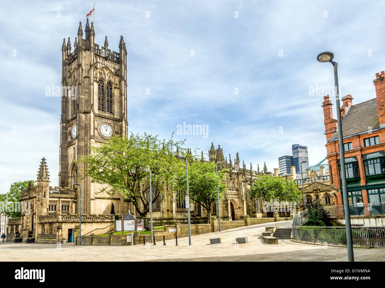 Manchester Cathedral in der Victoria Street im Zentrum von Manchester, England, Großbritannien Stockfoto