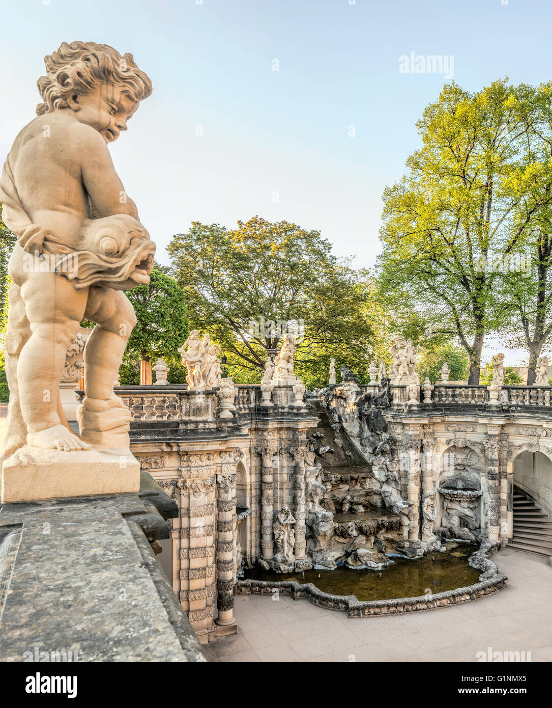 Nymphe Bad (Nymphenbad) Brunnen am Dresdner Zwinger Palast mit Blick auf die große Kaskade, Dresden, Sachsen, Deutschland Stockfoto