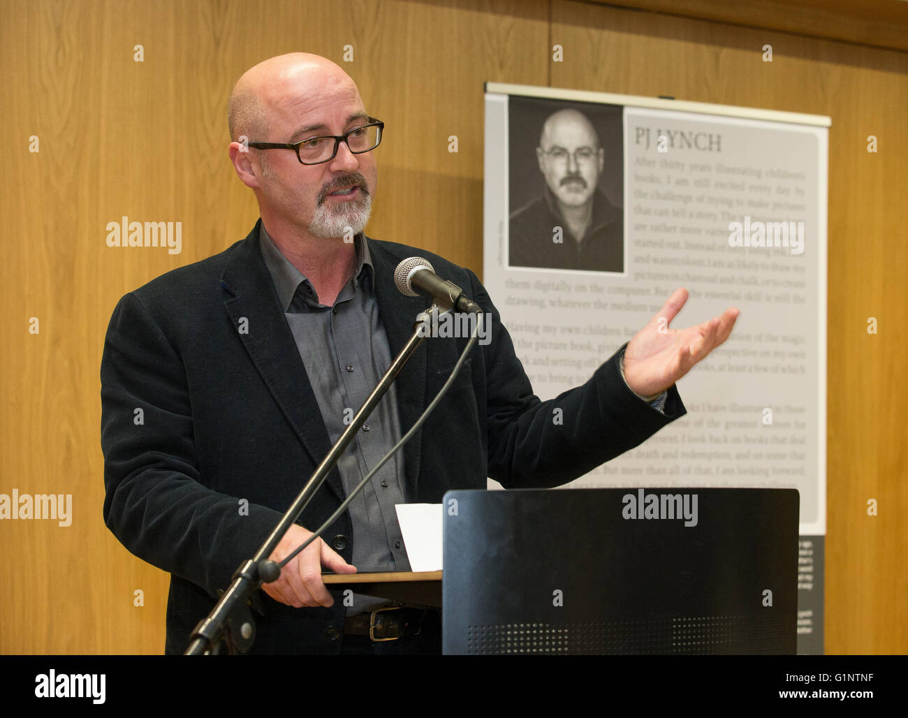 Der irische Autor und Illustrator PJ Lynch wurde als vierte Laureate na nÓg, Irlands Laureate für Kinderliteratur, bekannt gegeben. Stockfoto