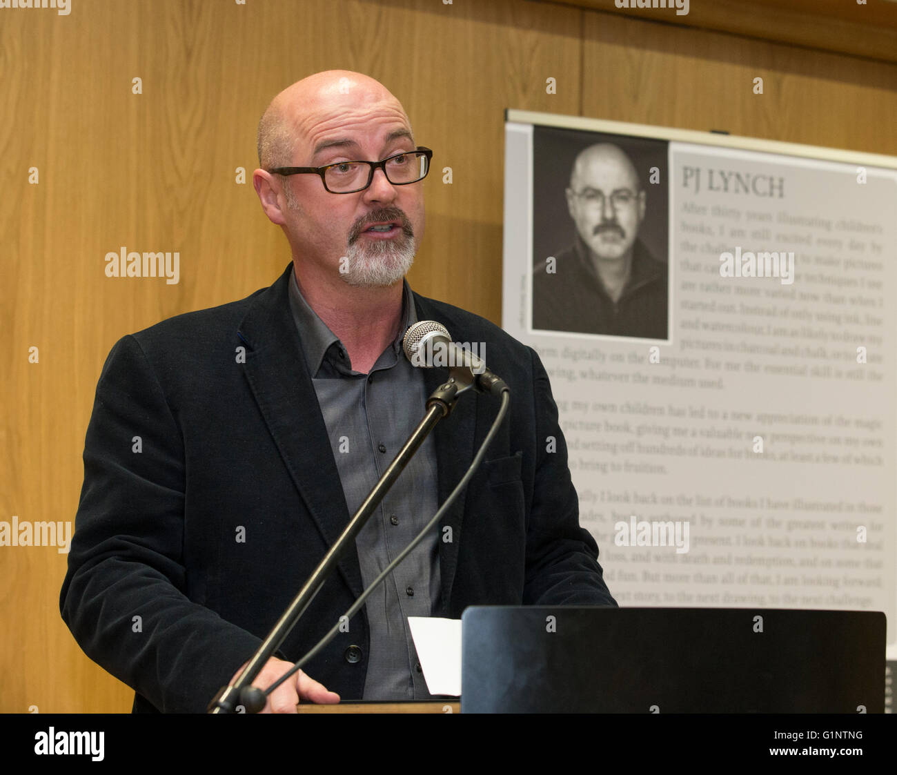 Der irische Autor und Illustrator PJ Lynch wurde als vierte Laureate na nÓg, Irlands Laureate für Kinderliteratur, bekannt gegeben. Stockfoto