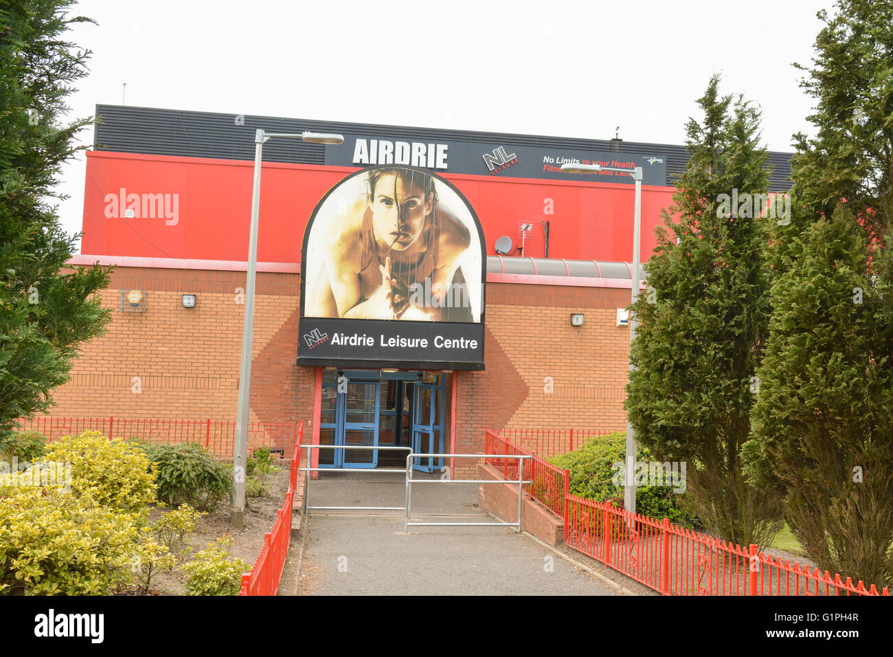 Airdrie Leisure Centre, betrieben von NL Freizeit (North Lanarkshire), Schottland, Vereinigtes Königreich Stockfoto