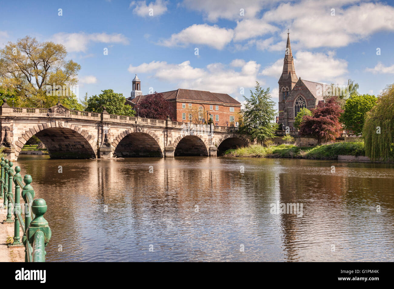 Die Englisch-Brücke über den Fluss Severn, Shrewsbury, Shropshire, England, Vereinigtes Königreich Stockfoto