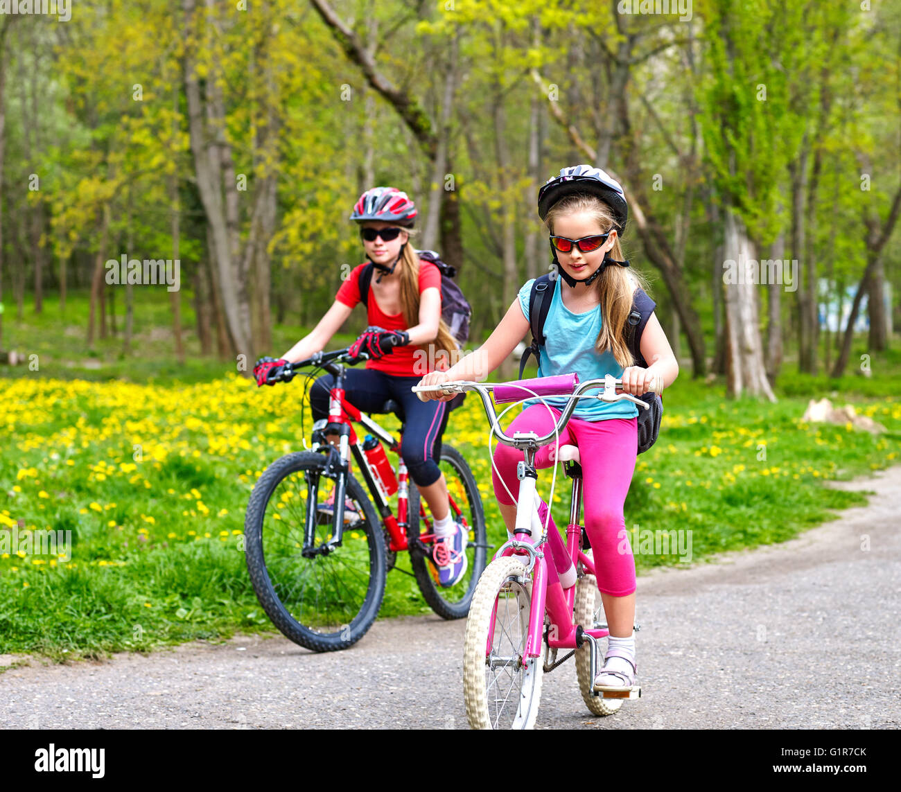Gemeinsamer wander und radweg Fotos und Bildmaterial in hoher Auflösung Alamy