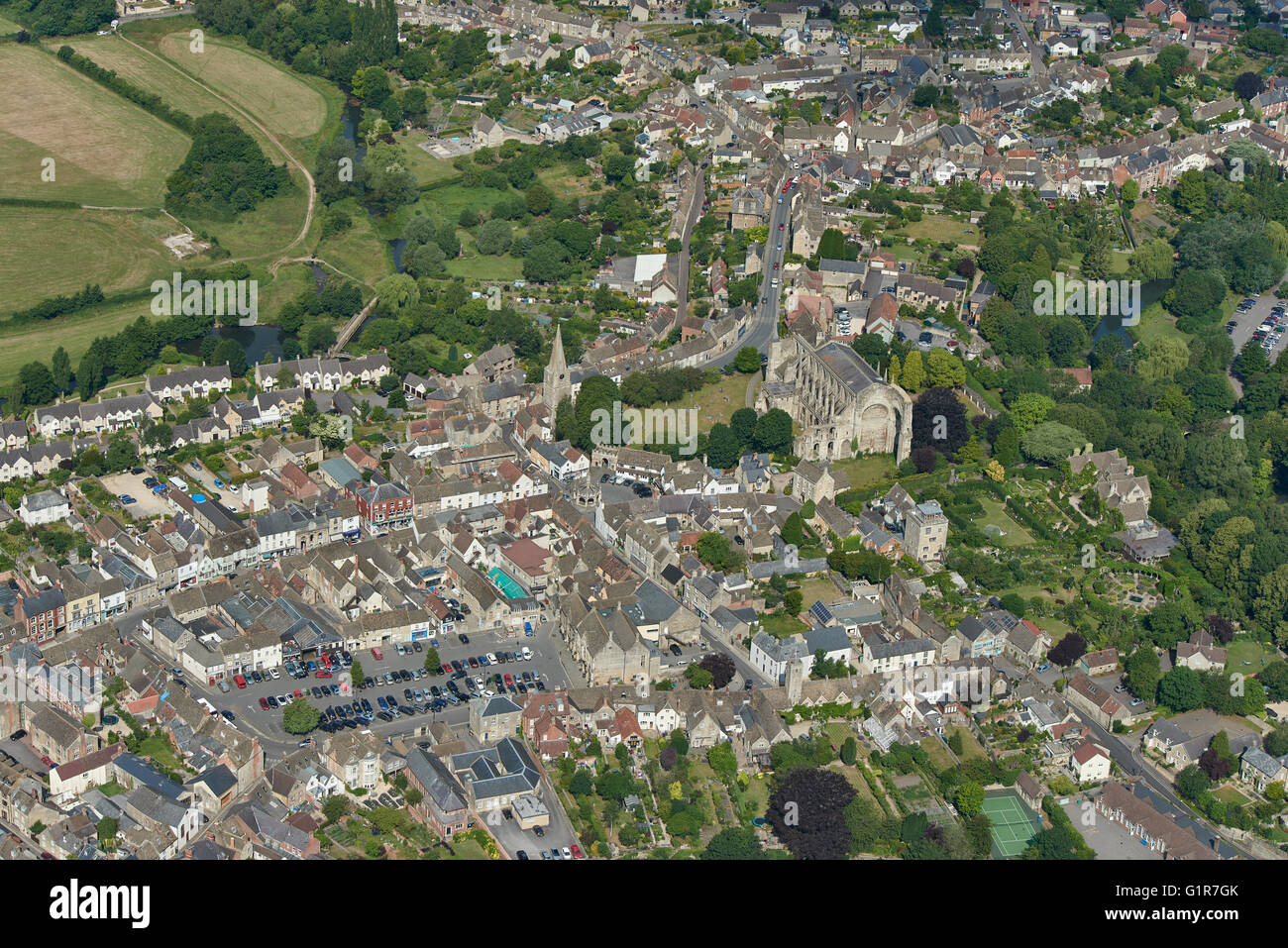 Eine Luftaufnahme des Stadtzentrums von Malmesbury, einem Marktflecken in Wiltshire Stockfoto
