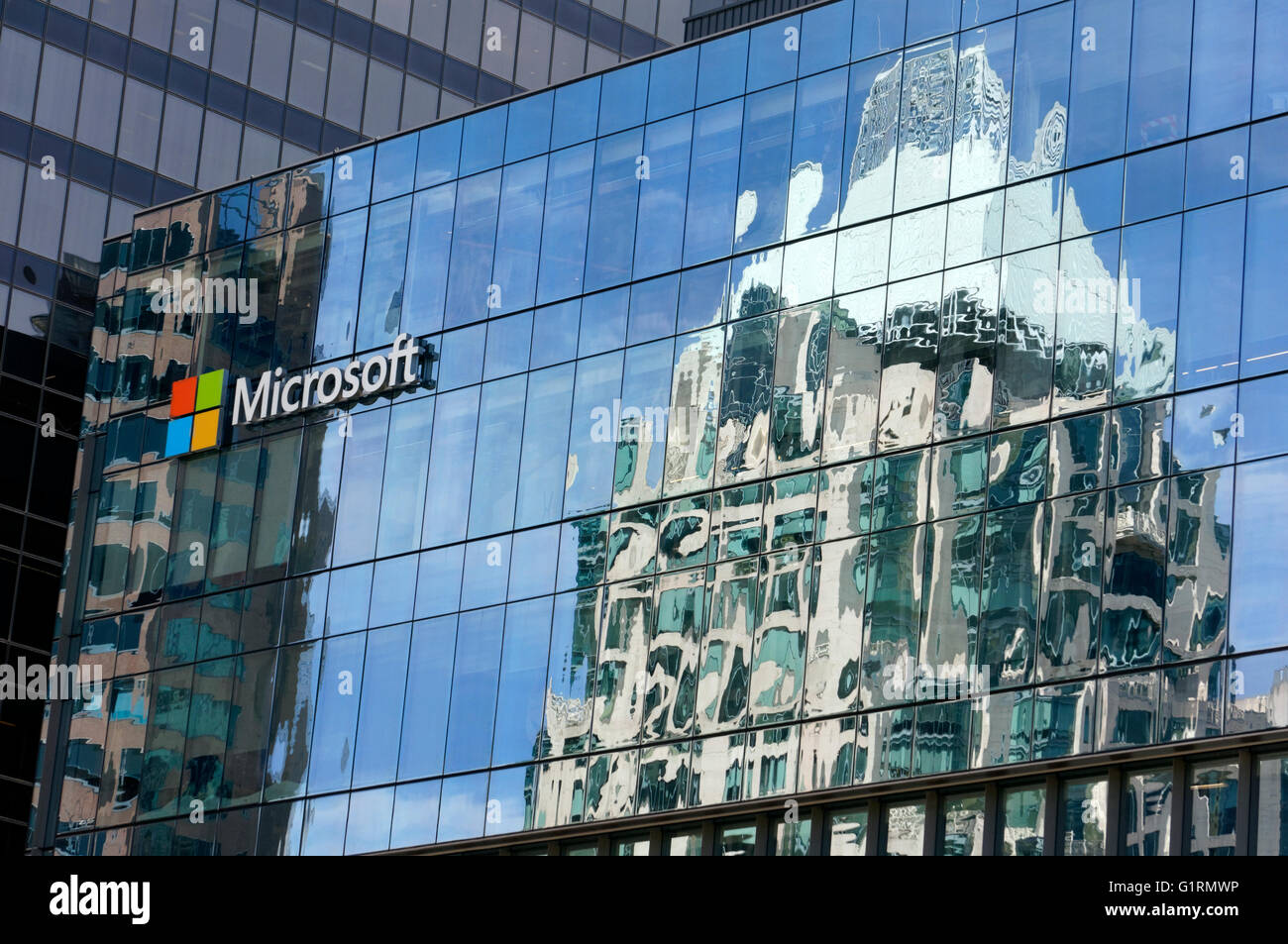 Gebäude in das Microsoft Canada Excellence Center Gebäude Fassade in der Innenstadt von Vancouver, British Columbia, Kanada wider Stockfoto