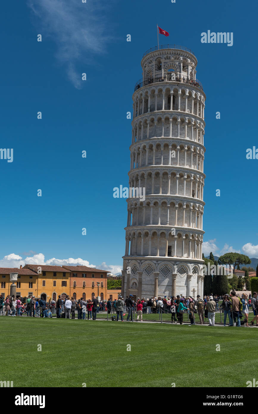 Schiefer Turm von Pisa, Piazza del Duomo, Piazza dei Miracoli, Provinz Pisa, Toskana, Italien Stockfoto