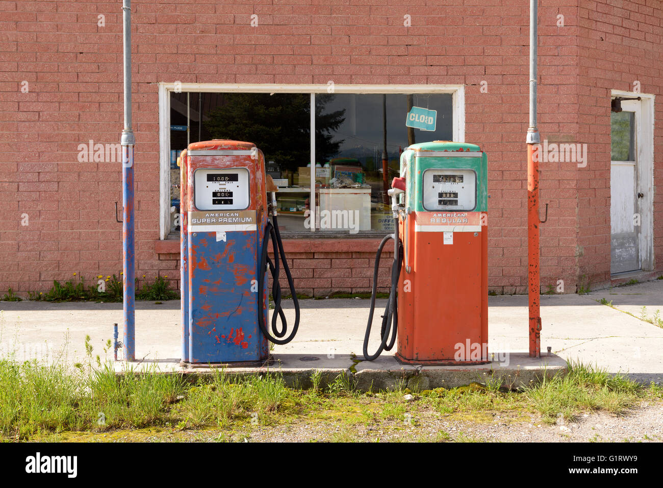 Reifen-Luftpumpe an Tankstelle - USA Stockfotografie - Alamy