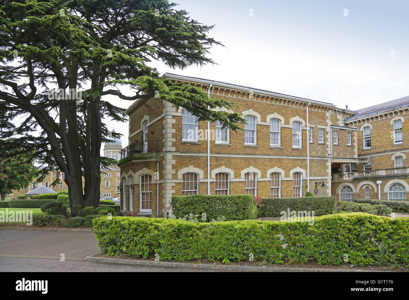 Westflügel des Princess Park Manor, New Southgate, London. Eine riesige viktorianischen Irrenanstalt in den 1990er Jahren in Wohnungen umgewandelt. Stockfoto