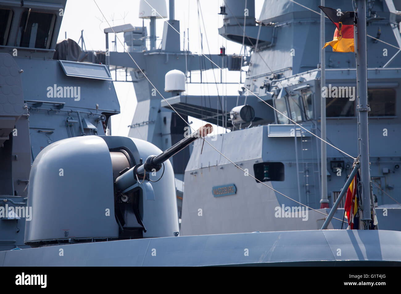 Kanone auf eine deutsche Fregatte Stockfoto