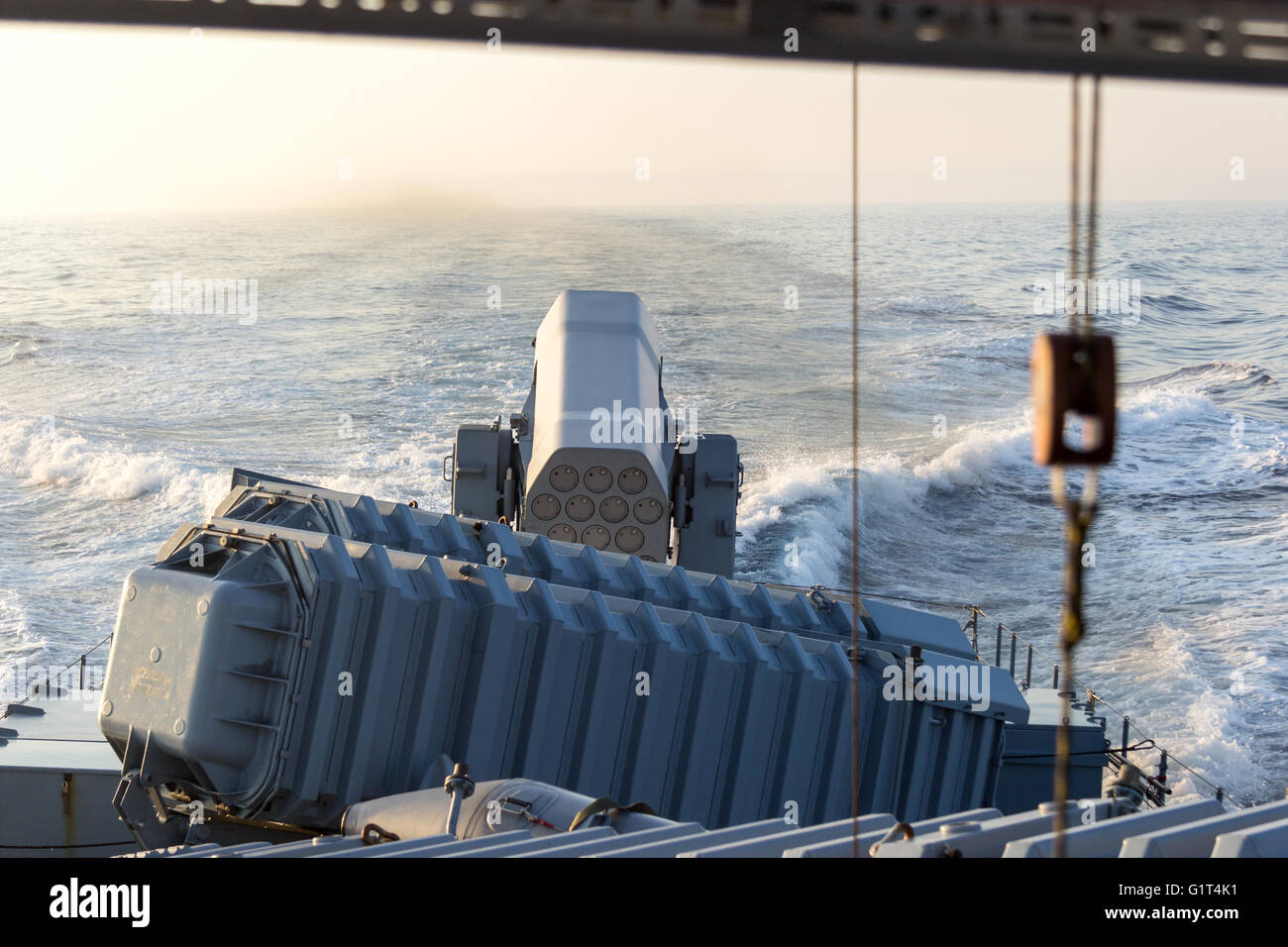 Rolling Airframe Missile System auf deutsche Marine-Schnellboot Stockfoto