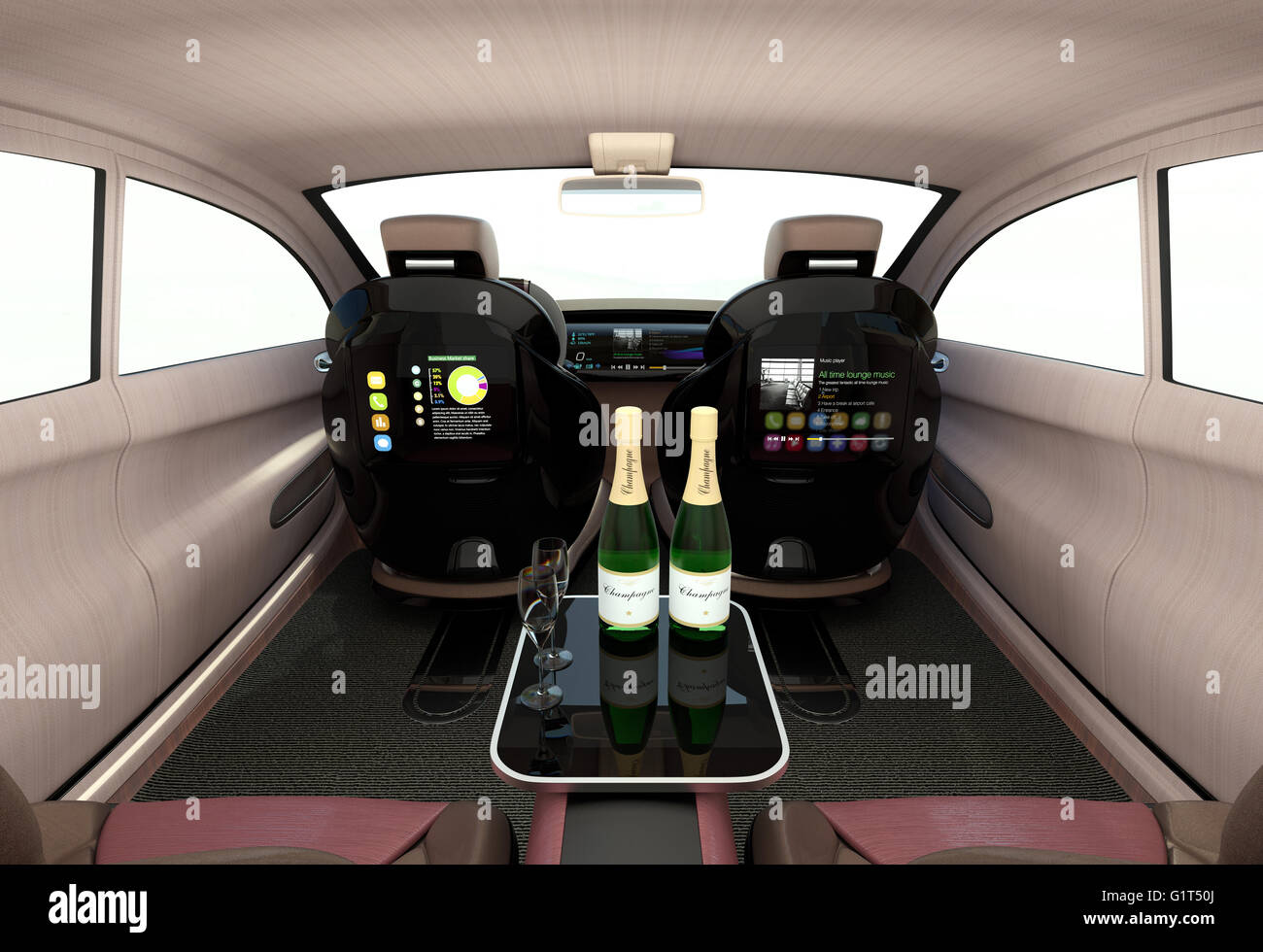 Autonomes Auto-Innenraum-Konzept. Kühles Getränk Luxusservice innen dienen. Rückenlehne mit LCD-Monitor ausstatten. Stockfoto