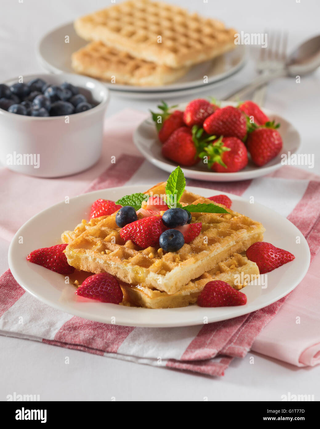 Belgische Waffeln Gaufres Bruxelloises. Belgien-Essen Stockfoto