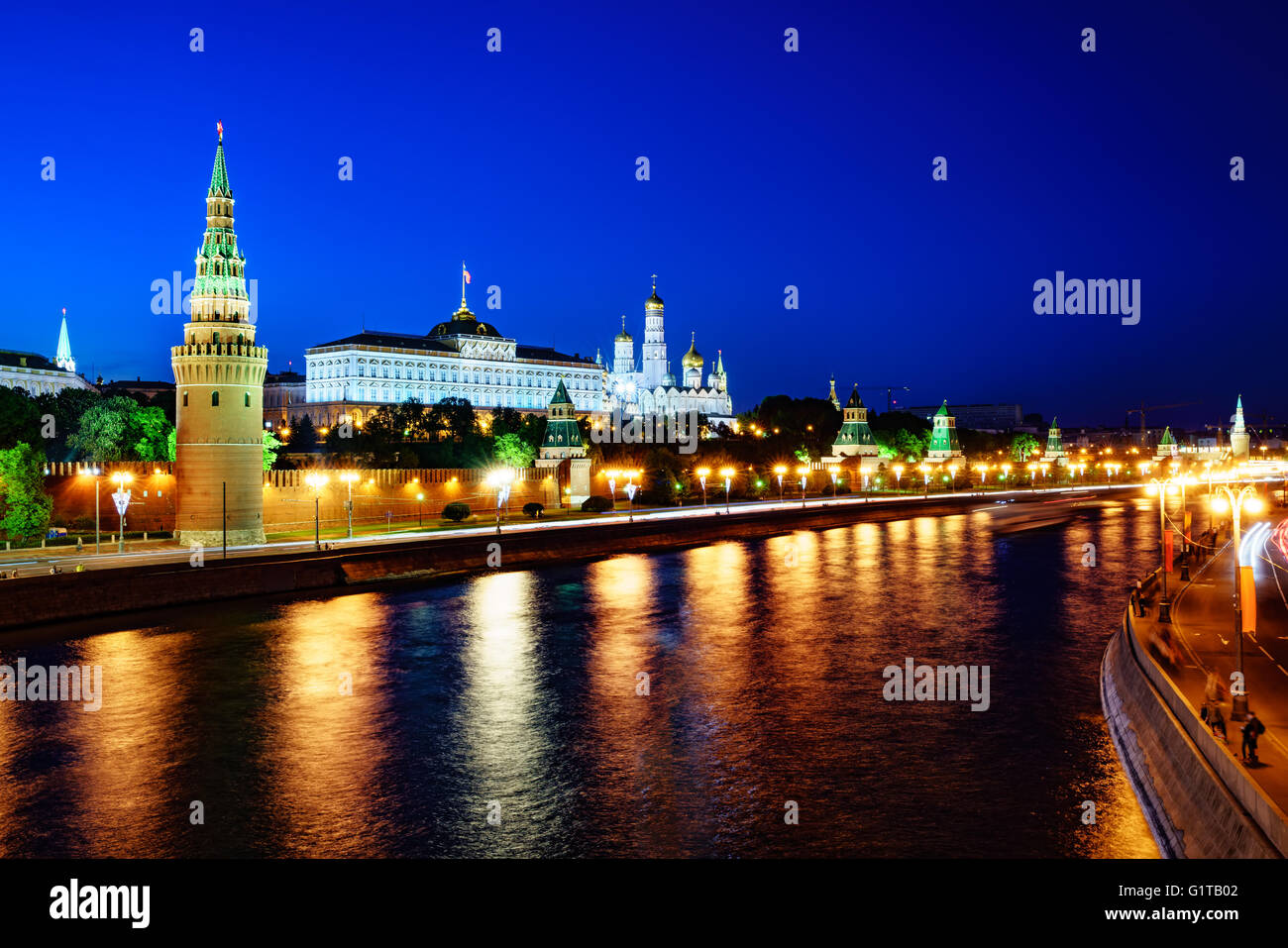 Russland - Moskau, Nachtansicht des Kremls. Stockfoto