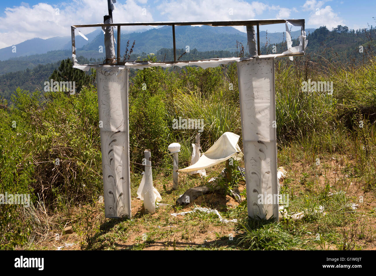 Sri Lanka, Ella, den letzten tamilischen Gemeinschaft Grab neben Bahnstrecke Stockfoto