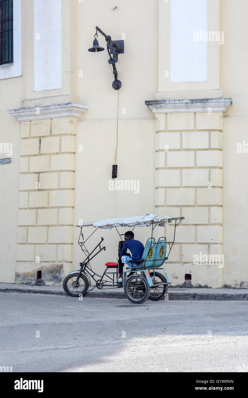 Traditionellen Fahrrad-Taxi in Havanna, Kuba Stockfoto