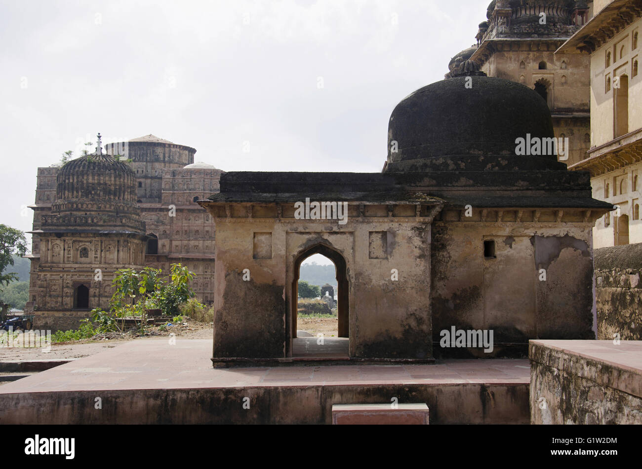 Außenansicht des Chhatri in Orchha. Stadt von Rudra Pratap Singh nach 1501, Betwa Fluß, Orchha, Tikamgarh Bezirk, Stockfoto
