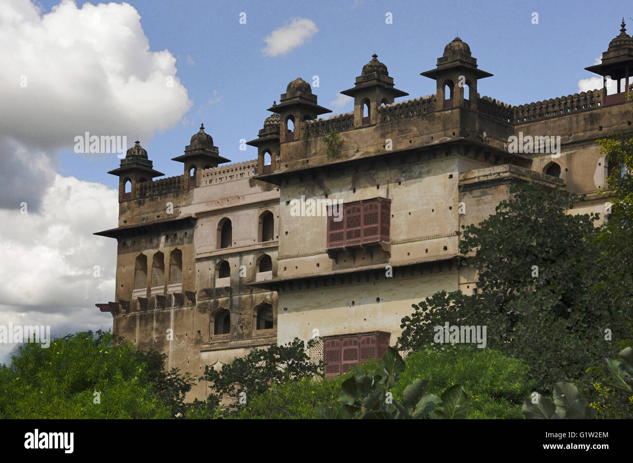 Außen Teilansicht von Raj Mahal, orchha Palace (Fort)-Komplex, in dem die Könige und die Königinnen residierte, bis er aufgegeben wurde ich Stockfoto