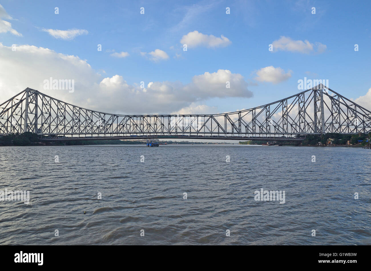 Howrah Brücke oder Rabindra Setu über Hooghly River, Kolkata, Westbengalen, Indien Stockfoto