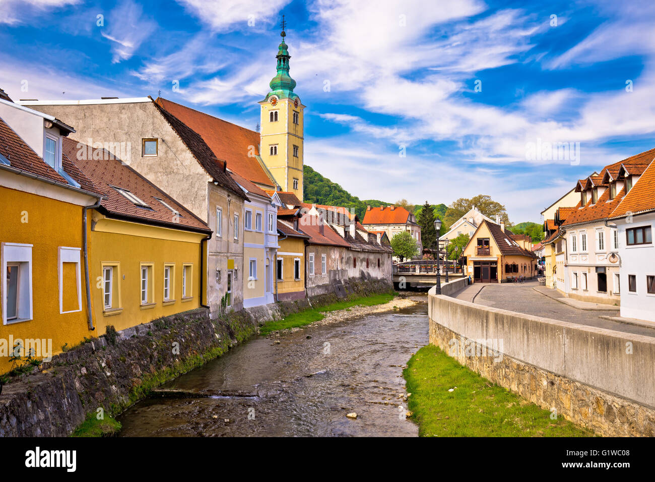 Samobor Fluss und alten Straßen anzeigen, Stadt im Norden Kroatiens Stockfoto