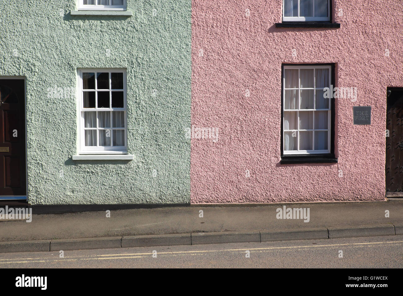 Presteigne Powys Wales Pastell gemalt Reihenhäuser Stockfoto