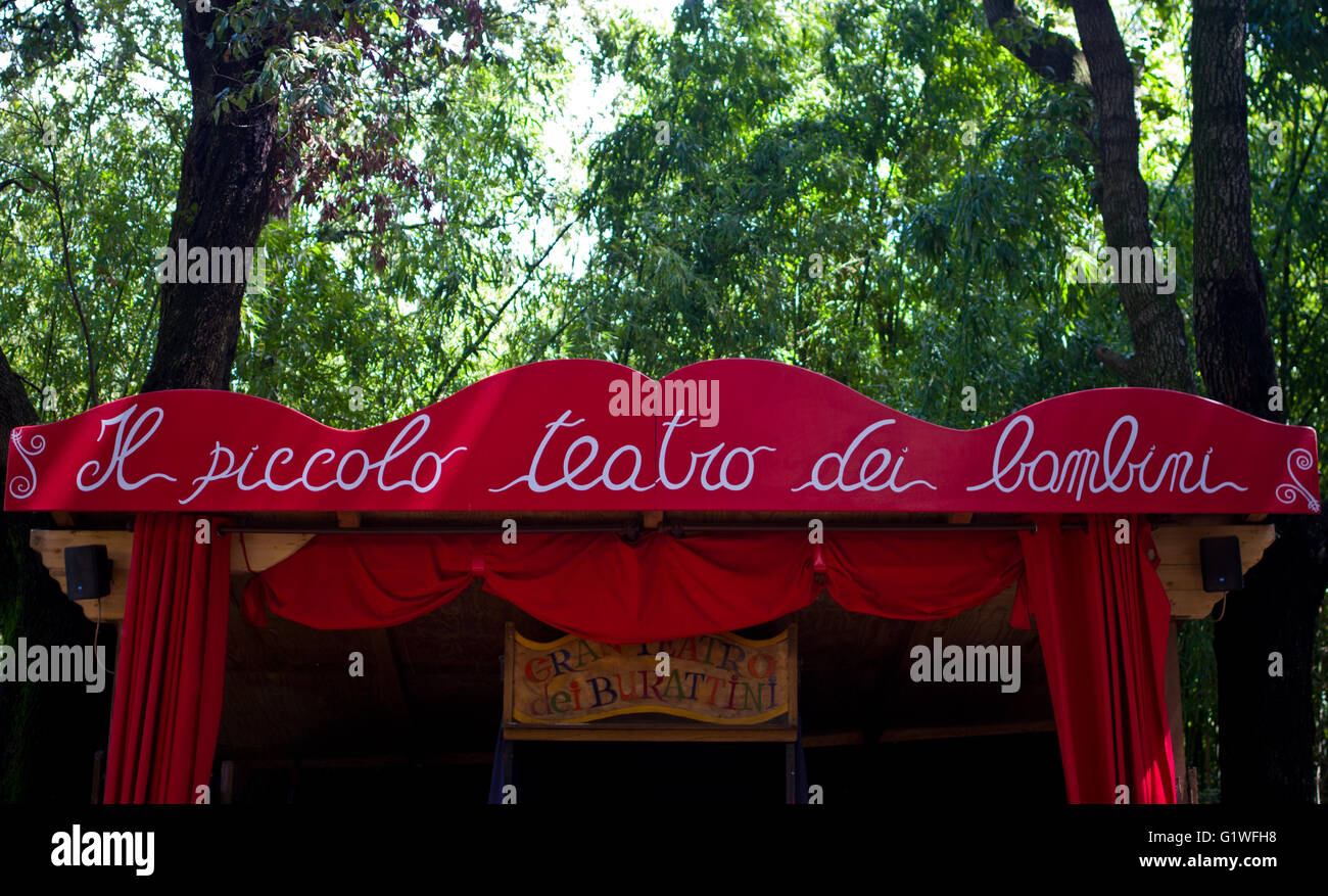 eine kleine Kinder-und Jugendtheater in den Park von Pinocchio, Collodi, Italien Stockfoto