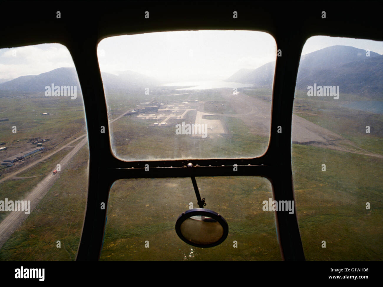 Luftaufnahme von gecharterten Aeroflot-Hubschrauber des Ansatzes in Provideniya; Sibirien; Magadan Region; Russische Föderation Stockfoto