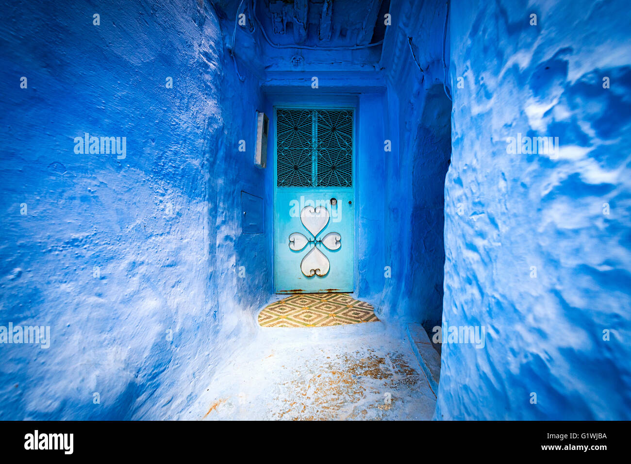 Detail einer Tür in der Stadt Chefchaouen in Marokko Stockfoto