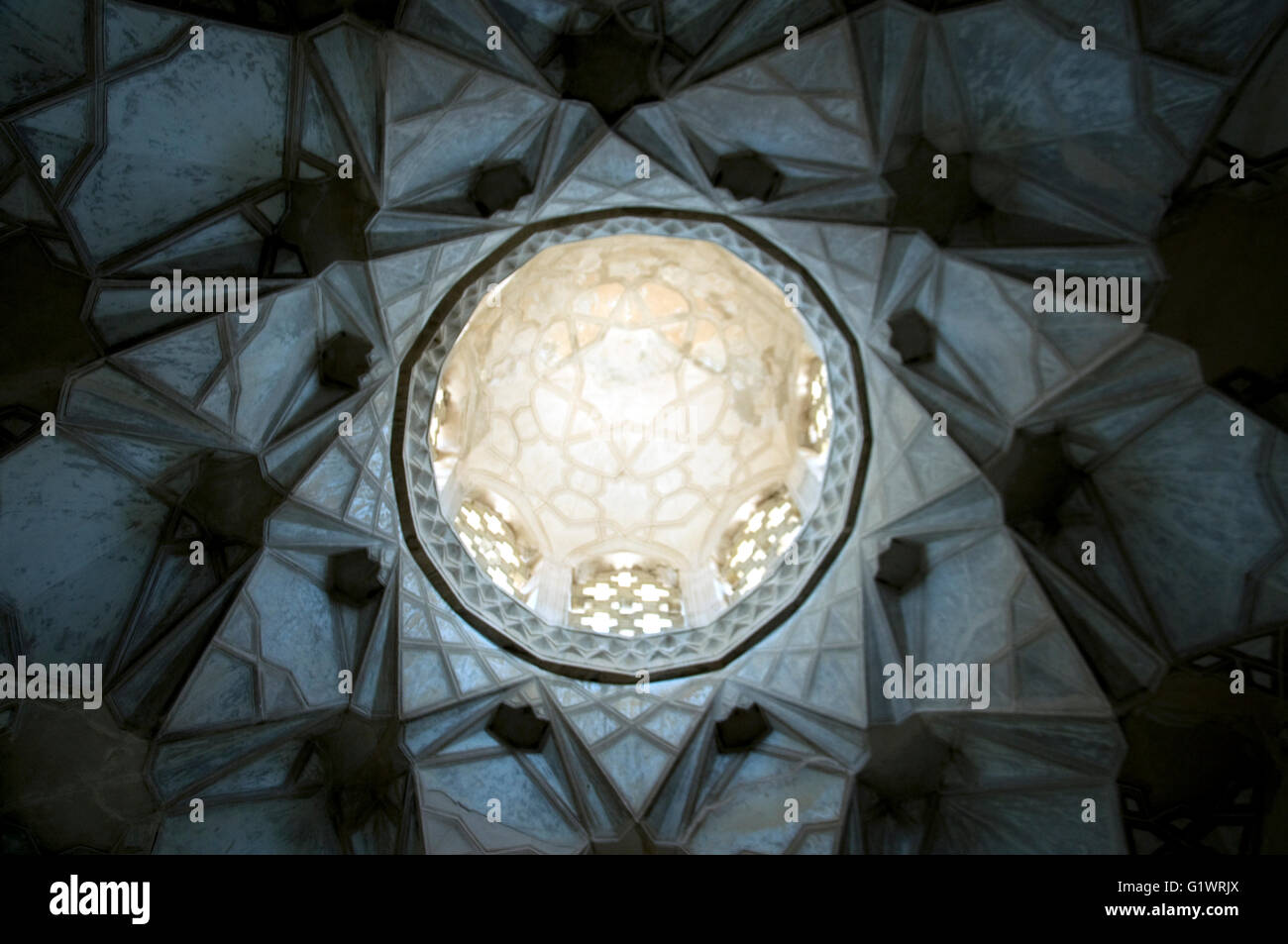 In der zentrale iranische Stadt Na'in hat das Innere der Moschee Kuppel eine ungewöhnliche Architektur Stockfoto