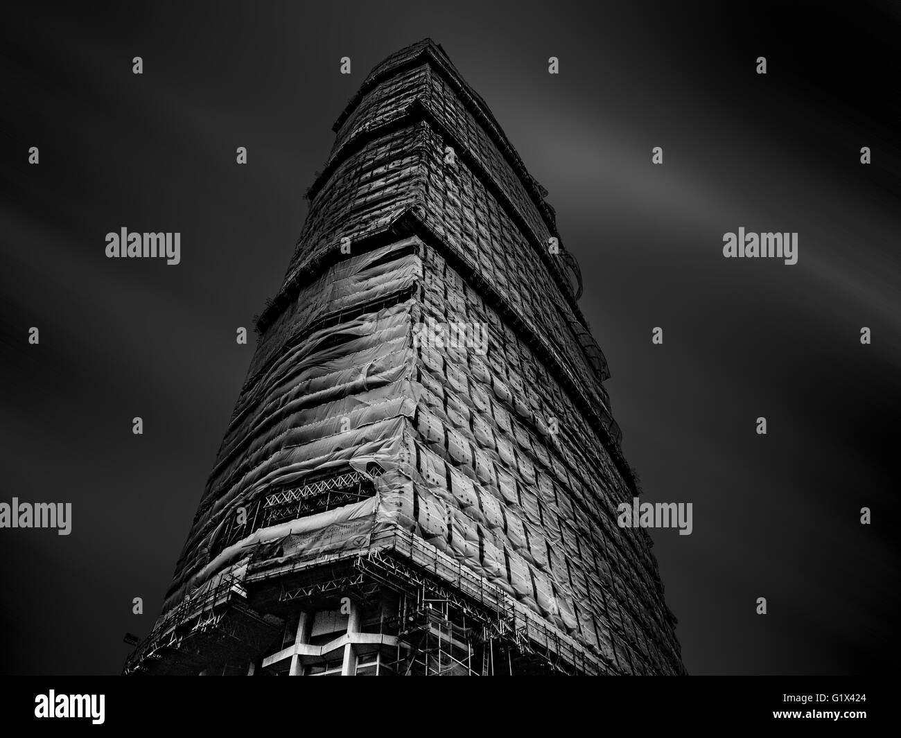 Ein bisschen ein ungewöhnlich hohes Thema, man durchläuft eine Umwandlung von Büroflächen in Luxus-Appartements. Stockfoto